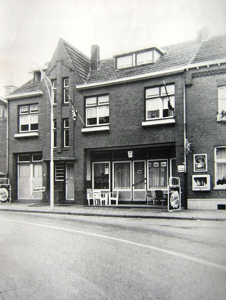 046- Café Heijnen 1950